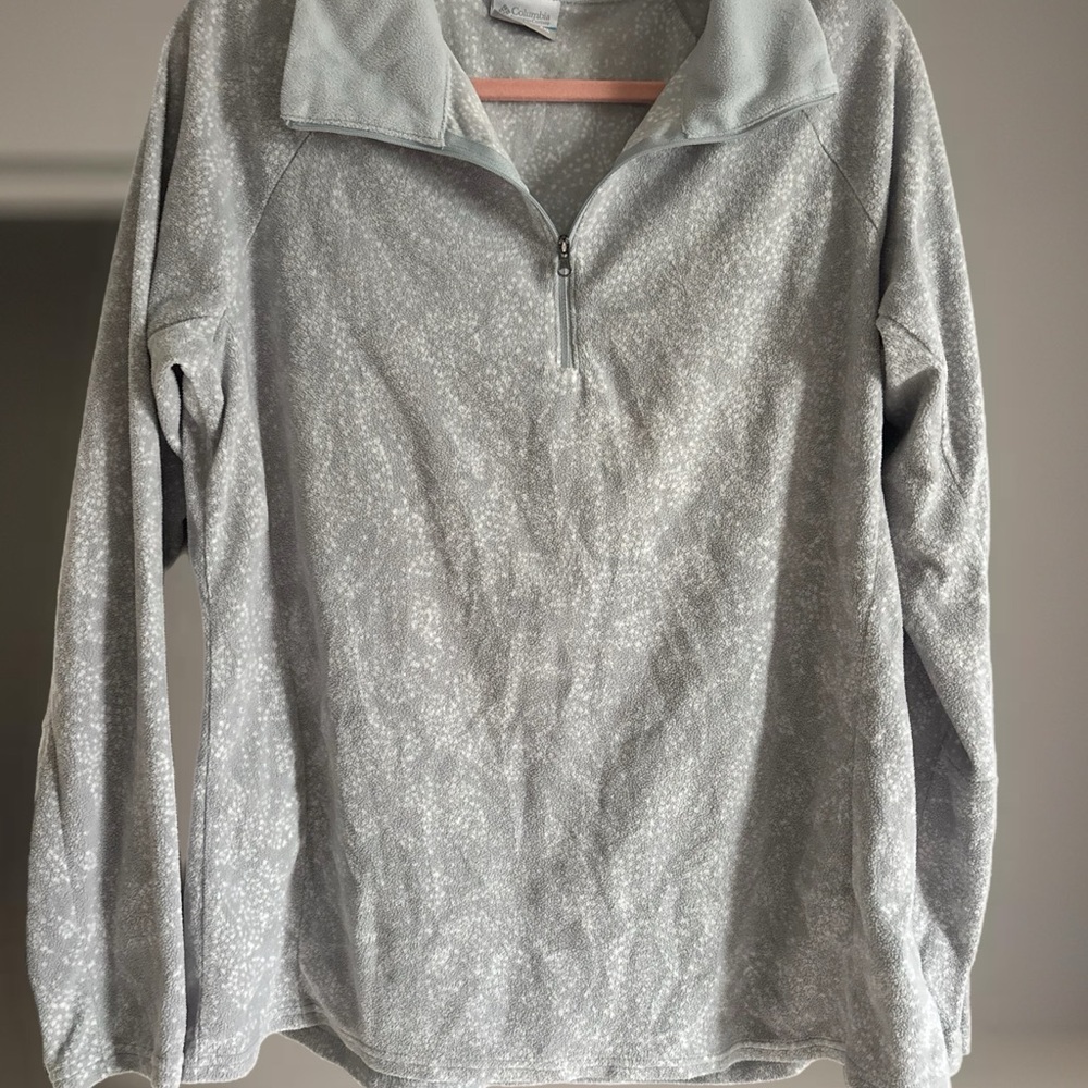 Columbia Women's Light Gray Patterned Quarter-Zip Sweatshirt
